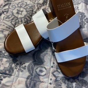 White Sandals size 10